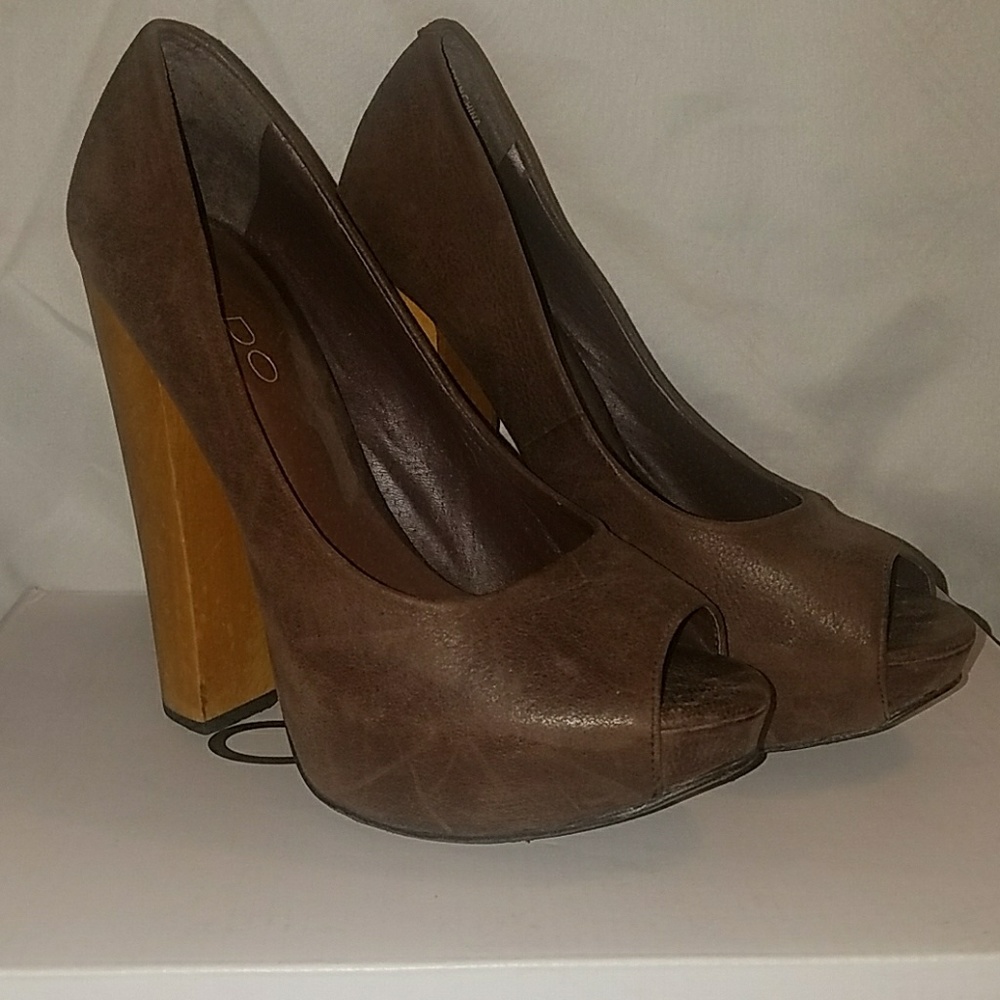 Brown leather peep toe heels